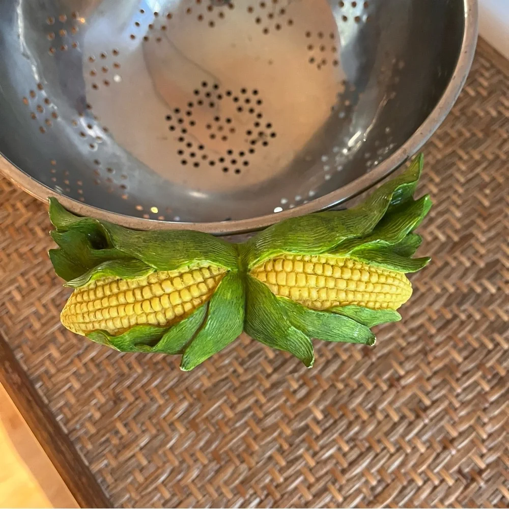 Vintage Colander Strainer with Decorative Corn Resin Handles - Fruit Bowl